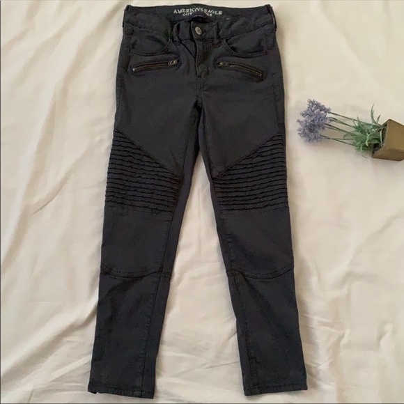 American eagle stretch jeans skinny, size 2, charcoal black color, zipper detail - Picture 3 of 6